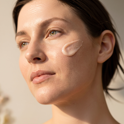 HYDRA VEIL — Lightweight Hydrating Fluid